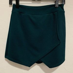 BNWT Forrest Green Skort